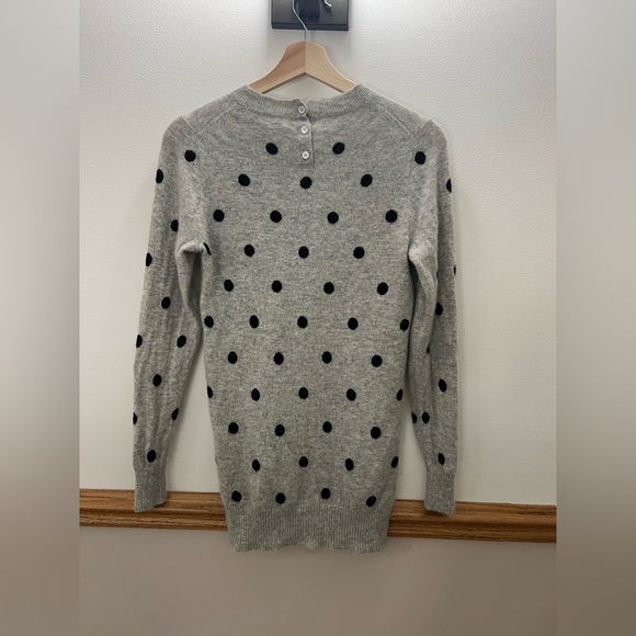 EUC J Crew 100% Cashmere Gray Black Polka Dot Sweater Size Small - Picture 4 of 8
